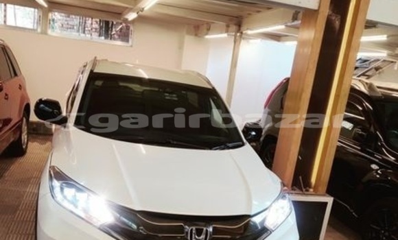 Buy Used 2016 Honda Vezel in Dhaka, Dhaka Buy Used 2016 Honda Vezel in Dhaka, Dhaka