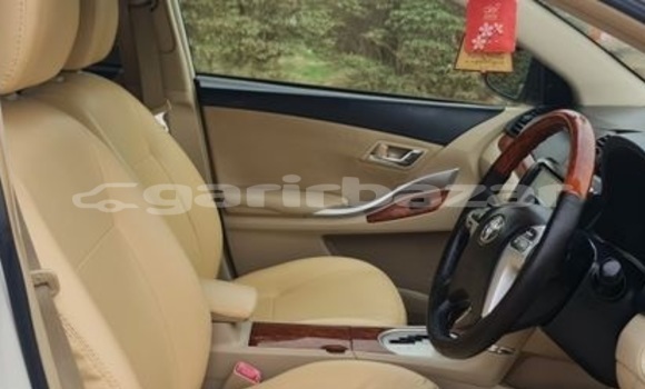 Buy Used 2014 Toyota Premio in Dhaka, Dhaka Buy Used 2014 Toyota Premio in Dhaka, Dhaka