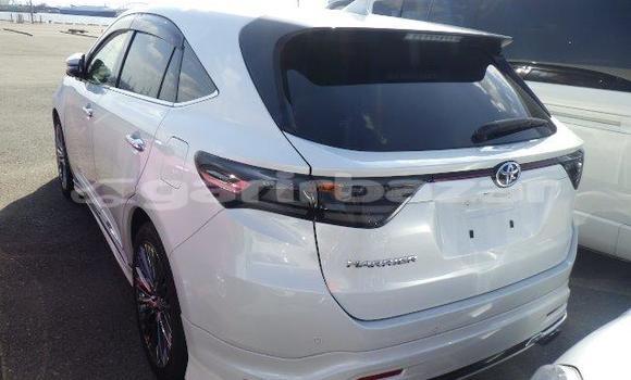Buy Import 2019 Toyota Harrier in Dhaka, Dhaka Buy Import 2019 Toyota Harrier in Dhaka, Dhaka