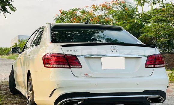 কেনা ব্যবহৃত Mercedes-Benz E White গাড়ী মধ্যে ঢাকা মধ্যে Dhaka কেনা ব্যবহৃত Mercedes-Benz E White গাড়ী মধ্যে ঢাকা মধ্যে Dhaka