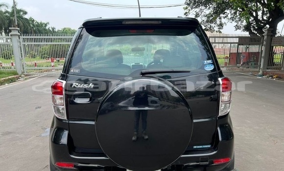 Buy Used 2006 Toyota Rush in Dhaka, Dhaka Buy Used 2006 Toyota Rush in Dhaka, Dhaka