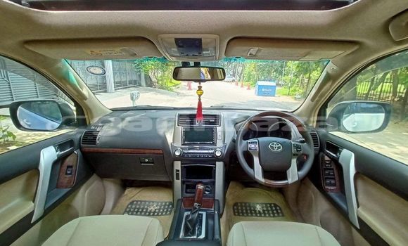Buy Used 2013 Toyota Land Cruiser Prado in Dhaka, Dhaka Buy Used 2013 Toyota Land Cruiser Prado in Dhaka, Dhaka