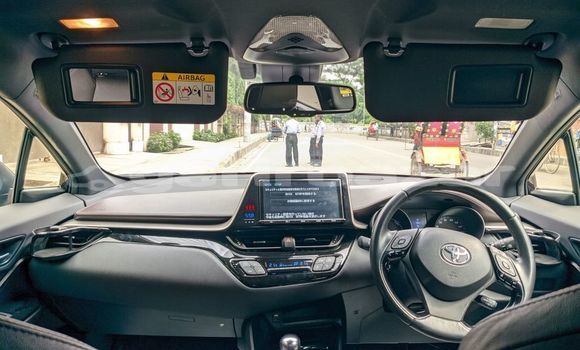 Buy Used 2017 Toyota CH-R in Dhaka, Dhaka Buy Used 2017 Toyota CH-R in Dhaka, Dhaka