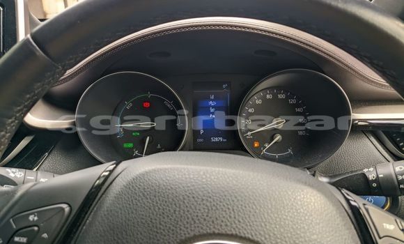 Buy Used 2017 Toyota CH-R in Dhaka, Dhaka Buy Used 2017 Toyota CH-R in Dhaka, Dhaka