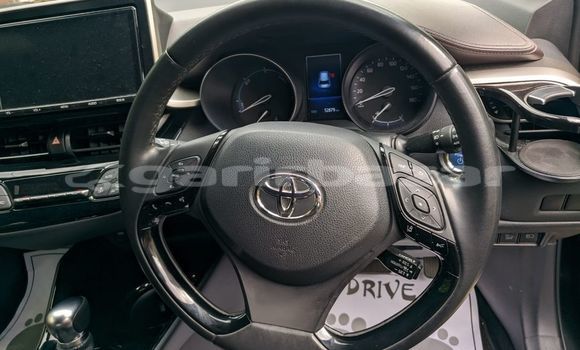 Buy Used 2017 Toyota CH-R in Dhaka, Dhaka Buy Used 2017 Toyota CH-R in Dhaka, Dhaka