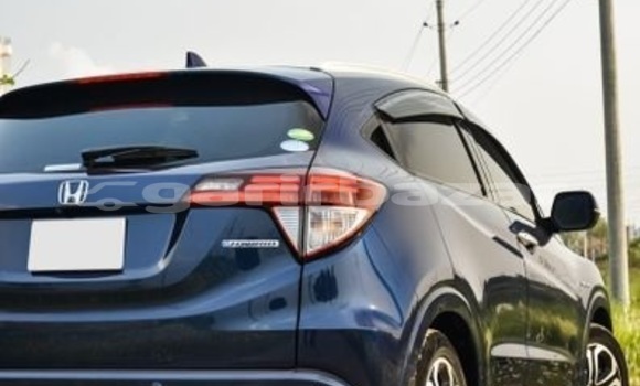 Buy Used 2015 Honda Vezel in Dhaka, Dhaka Buy Used 2015 Honda Vezel in Dhaka, Dhaka