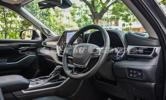 Buy Import 2021 Toyota Highlander in Dhaka, Dhaka Buy Import 2021 Toyota Highlander in Dhaka, Dhaka