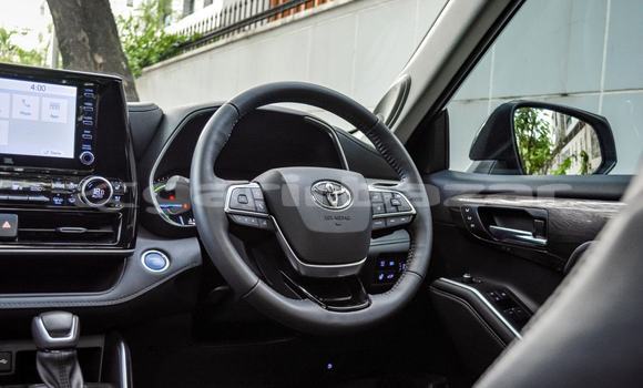 Buy Import 2021 Toyota Highlander in Dhaka, Dhaka Buy Import 2021 Toyota Highlander in Dhaka, Dhaka