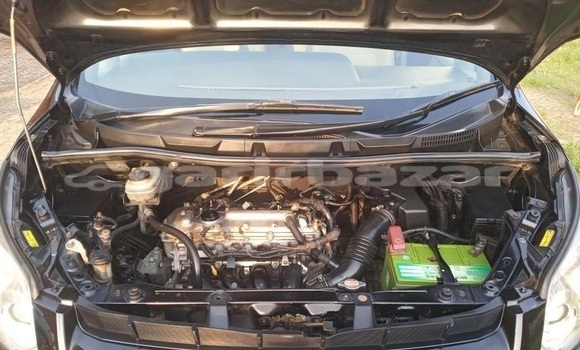 Buy Used 2009 Toyota Noah in Dhaka, Dhaka Buy Used 2009 Toyota Noah in Dhaka, Dhaka