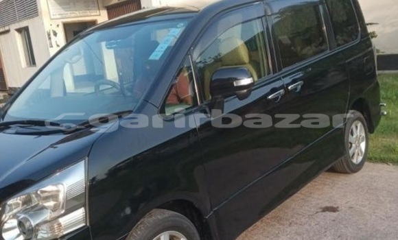 Buy Used 2009 Toyota Noah in Dhaka, Dhaka Buy Used 2009 Toyota Noah in Dhaka, Dhaka