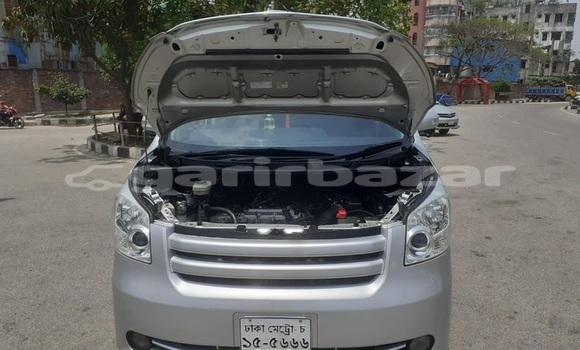 Buy Used 2009 Toyota Noah in Dhaka, Dhaka Buy Used 2009 Toyota Noah in Dhaka, Dhaka