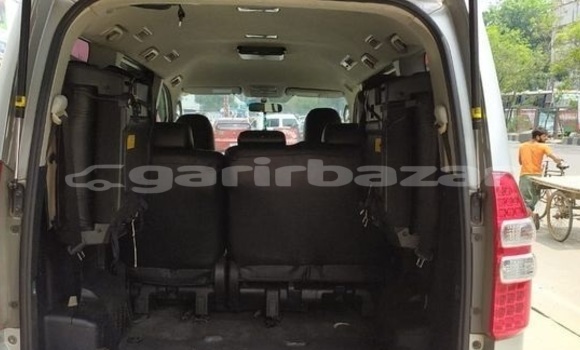 Buy Used 2010 Toyota Noah in Dhaka, Dhaka Buy Used 2010 Toyota Noah in Dhaka, Dhaka