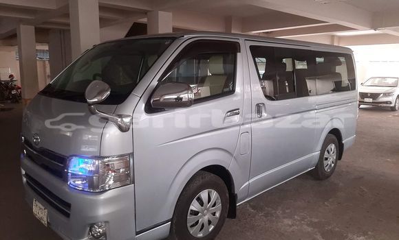 কেনা ব্যবহৃত Toyota Hiace Silver গাড়ী মধ্যে ঢাকা মধ্যে Dhaka কেনা ব্যবহৃত Toyota Hiace Silver গাড়ী মধ্যে ঢাকা মধ্যে Dhaka