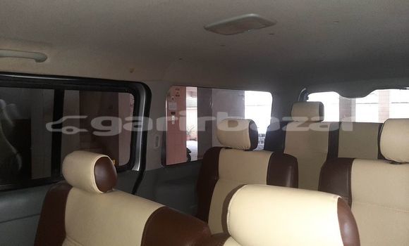 কেনা ব্যবহৃত Toyota Hiace Silver গাড়ী মধ্যে ঢাকা মধ্যে Dhaka কেনা ব্যবহৃত Toyota Hiace Silver গাড়ী মধ্যে ঢাকা মধ্যে Dhaka