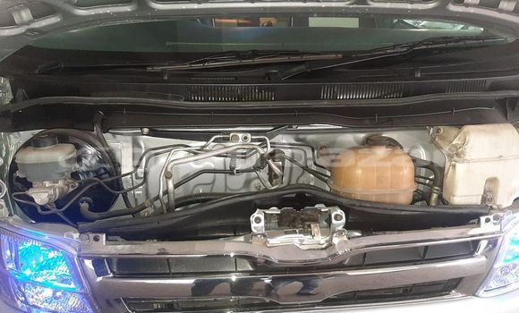 কেনা ব্যবহৃত Toyota Hiace Silver গাড়ী মধ্যে ঢাকা মধ্যে Dhaka কেনা ব্যবহৃত Toyota Hiace Silver গাড়ী মধ্যে ঢাকা মধ্যে Dhaka