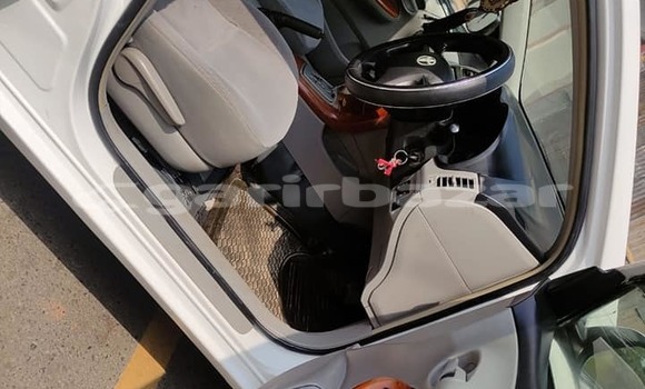 কেনা ব্যবহৃত Toyota Axio White গাড়ী মধ্যে ঢাকা মধ্যে Dhaka কেনা ব্যবহৃত Toyota Axio White গাড়ী মধ্যে ঢাকা মধ্যে Dhaka