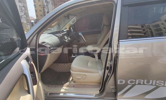 Buy Used 2005 Toyota Land Cruiser Prado in Dhaka, Dhaka Buy Used 2005 Toyota Land Cruiser Prado in Dhaka, Dhaka