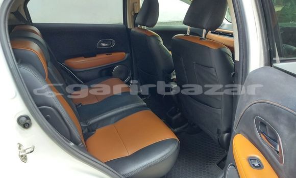 Buy Used 2014 Honda Vezel in Dhaka, Dhaka Buy Used 2014 Honda Vezel in Dhaka, Dhaka