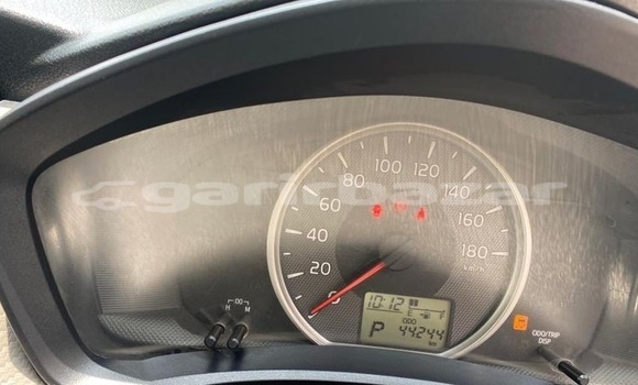 Buy Used 2014 Toyota Axio in Dhaka, Dhaka Buy Used 2014 Toyota Axio in Dhaka, Dhaka