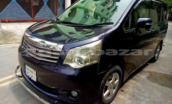 Buy Used 2010 Toyota Noah in Dhaka, Dhaka Buy Used 2010 Toyota Noah in Dhaka, Dhaka