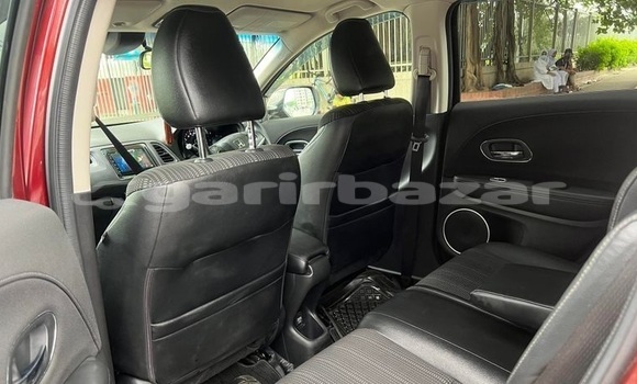 Buy Used 2015 Honda Vezel in Dhaka, Dhaka Buy Used 2015 Honda Vezel in Dhaka, Dhaka