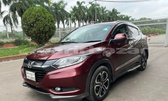Buy Used 2015 Honda Vezel in Dhaka, Dhaka Buy Used 2015 Honda Vezel in Dhaka, Dhaka