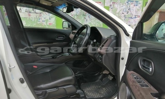 Buy Used 2016 Honda Vezel in Dhaka, Dhaka Buy Used 2016 Honda Vezel in Dhaka, Dhaka