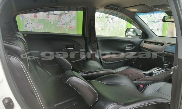 Buy Used 2016 Honda Vezel in Dhaka, Dhaka Buy Used 2016 Honda Vezel in Dhaka, Dhaka