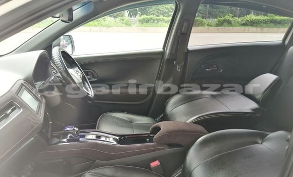 Buy Used 2016 Honda Vezel in Dhaka, Dhaka Buy Used 2016 Honda Vezel in Dhaka, Dhaka