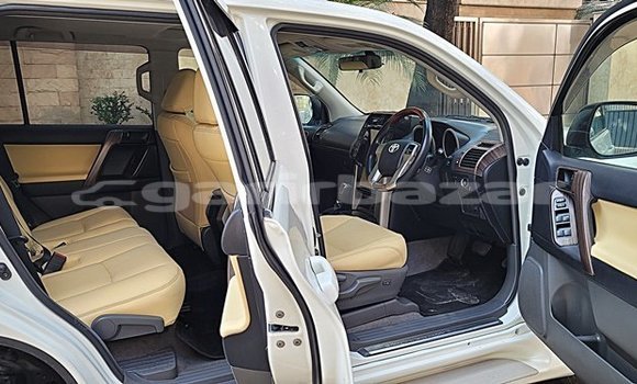 কেনা ব্যবহৃত Toyota Land Cruiser Prado White গাড়ী মধ্যে ঢাকা মধ্যে Dhaka কেনা ব্যবহৃত Toyota Land Cruiser Prado White গাড়ী মধ্যে ঢাকা মধ্যে Dhaka
