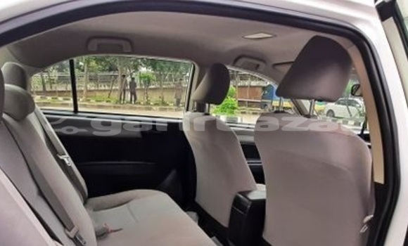 কেনা ব্যবহৃত Toyota Axio White গাড়ী মধ্যে ঢাকা মধ্যে Dhaka কেনা ব্যবহৃত Toyota Axio White গাড়ী মধ্যে ঢাকা মধ্যে Dhaka