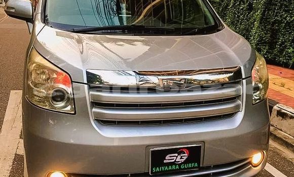 Buy Used 2009 Toyota Noah in Dhaka, Dhaka Buy Used 2009 Toyota Noah in Dhaka, Dhaka