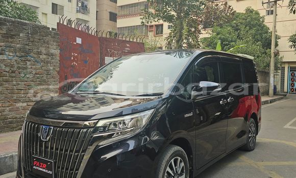 কেনা আমদানি Toyota Esquire gi premium black 2019 Black গাড়ী মধ্যে ঢাকা মধ্যে Dhaka