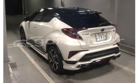 কেনা আমদানি Toyota CHR Pearl গাড়ী মধ্যে ঢাকা মধ্যে Dhaka কেনা আমদানি Toyota CHR Pearl গাড়ী মধ্যে ঢাকা মধ্যে Dhaka