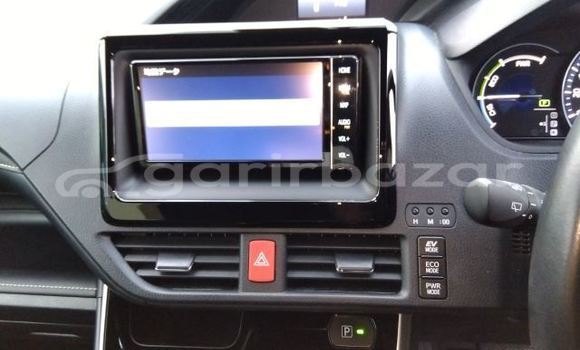 কেনা আমদানি Toyota Esquire xi non hybrid 2020 Black গাড়ী মধ্যে ঢাকা মধ্যে Dhaka কেনা আমদানি Toyota Esquire xi non hybrid 2020 Black গাড়ী মধ্যে ঢাকা মধ্যে Dhaka