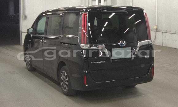 কেনা আমদানি Toyota Esquire xi non hybrid 2020 Black গাড়ী মধ্যে ঢাকা মধ্যে Dhaka কেনা আমদানি Toyota Esquire xi non hybrid 2020 Black গাড়ী মধ্যে ঢাকা মধ্যে Dhaka