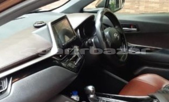 কেনা ব্যবহৃত Toyota CH-R Brown গাড়ী মধ্যে ঢাকা মধ্যে Dhaka কেনা ব্যবহৃত Toyota CH-R Brown গাড়ী মধ্যে ঢাকা মধ্যে Dhaka