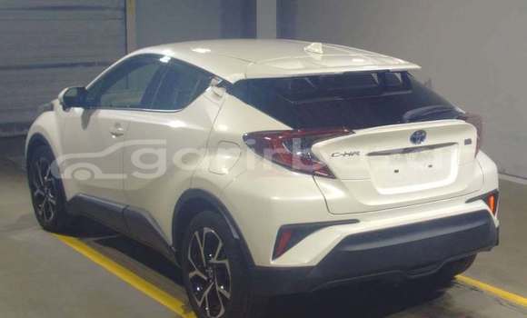 Buy Used 2019 Toyota CHR in Dhaka, Dhaka Buy Used 2019 Toyota CHR in Dhaka, Dhaka
