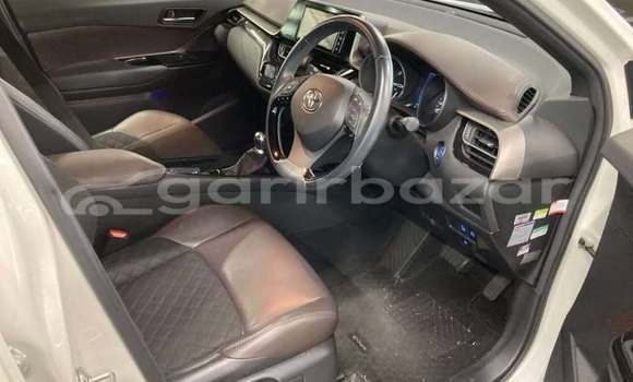 Buy Used 2019 Toyota CHR in Dhaka, Dhaka Buy Used 2019 Toyota CHR in Dhaka, Dhaka