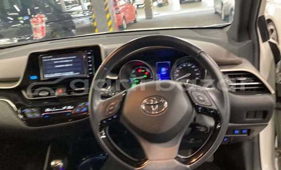 Buy Used 2019 Toyota CHR in Dhaka, Dhaka Buy Used 2019 Toyota CHR in Dhaka, Dhaka