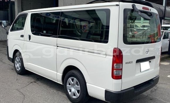 Buy Used 2019 Toyota Hiace in Dhaka, Dhaka Buy Used 2019 Toyota Hiace in Dhaka, Dhaka