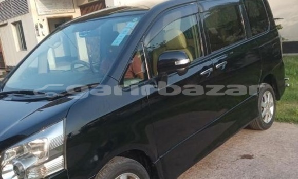 Buy Used 2009 Toyota Noah in Dhaka, Dhaka Buy Used 2009 Toyota Noah in Dhaka, Dhaka