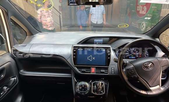 কেনা ব্যবহৃত Toyota Esquire White গাড়ী মধ্যে ঢাকা মধ্যে Dhaka কেনা ব্যবহৃত Toyota Esquire White গাড়ী মধ্যে ঢাকা মধ্যে Dhaka