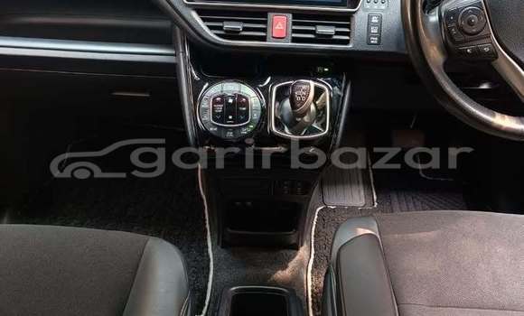 কেনা ব্যবহৃত Toyota Esquire White গাড়ী মধ্যে ঢাকা মধ্যে Dhaka কেনা ব্যবহৃত Toyota Esquire White গাড়ী মধ্যে ঢাকা মধ্যে Dhaka