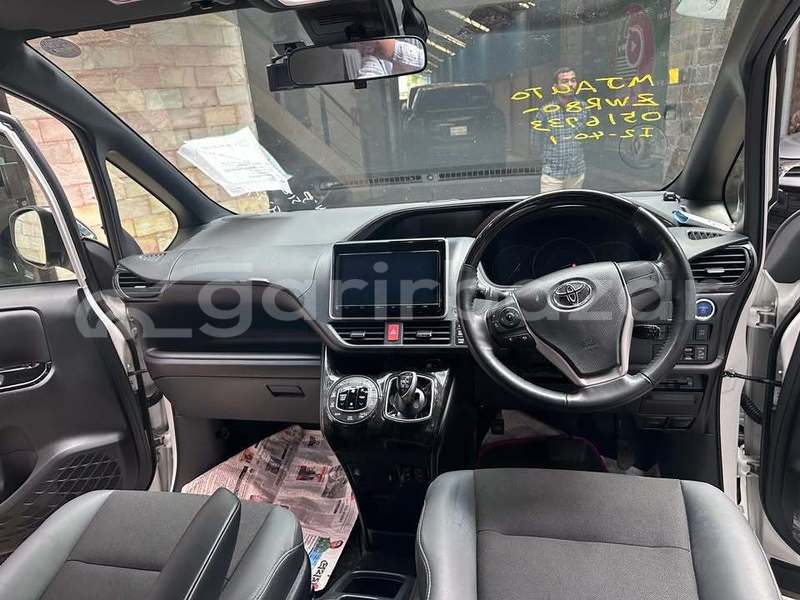 Big with watermark toyota noah dhaka dhaka 46567