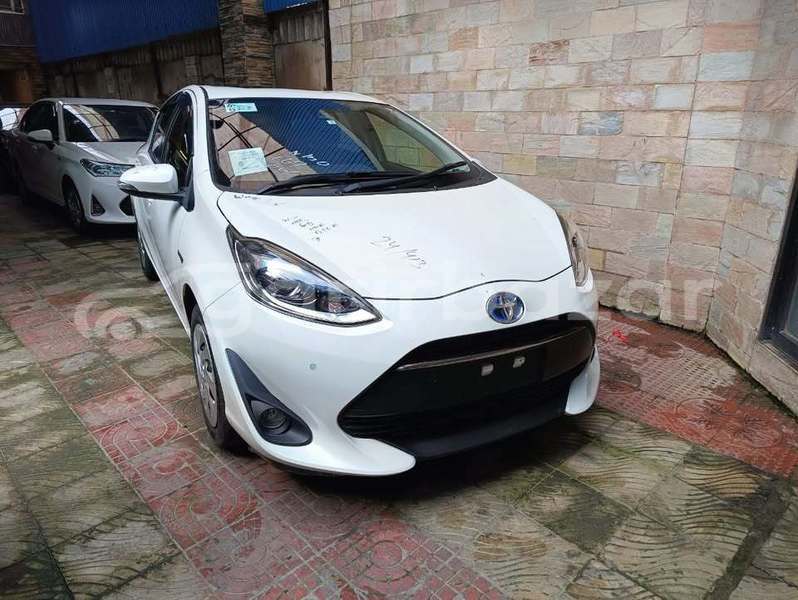 Big with watermark toyota aqua dhaka dhaka 46570