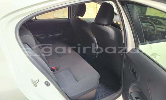 কেনা ব্যবহৃত Toyota Aqua White গাড়ী মধ্যে ঢাকা মধ্যে Dhaka কেনা ব্যবহৃত Toyota Aqua White গাড়ী মধ্যে ঢাকা মধ্যে Dhaka