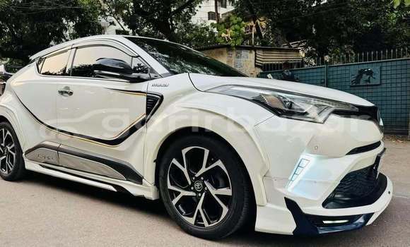 কেনা ব্যবহৃত Toyota CHR White গাড়ী মধ্যে ঢাকা মধ্যে Dhaka কেনা ব্যবহৃত Toyota CHR White গাড়ী মধ্যে ঢাকা মধ্যে Dhaka