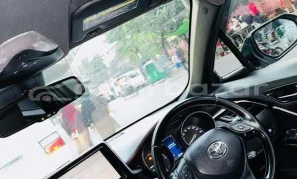 কেনা ব্যবহৃত Toyota CHR White গাড়ী মধ্যে ঢাকা মধ্যে Dhaka কেনা ব্যবহৃত Toyota CHR White গাড়ী মধ্যে ঢাকা মধ্যে Dhaka