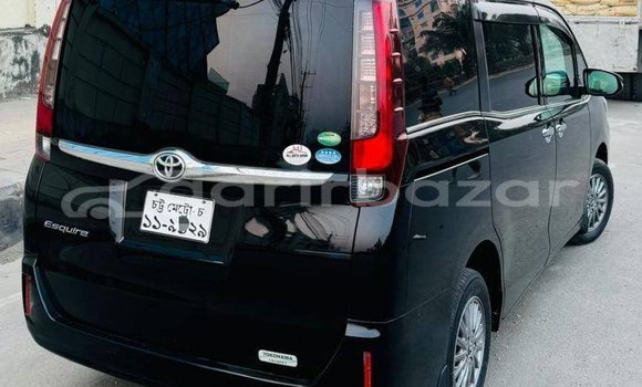 Buy Used 2016 Toyota Noah in Dhaka, Dhaka Buy Used 2016 Toyota Noah in Dhaka, Dhaka